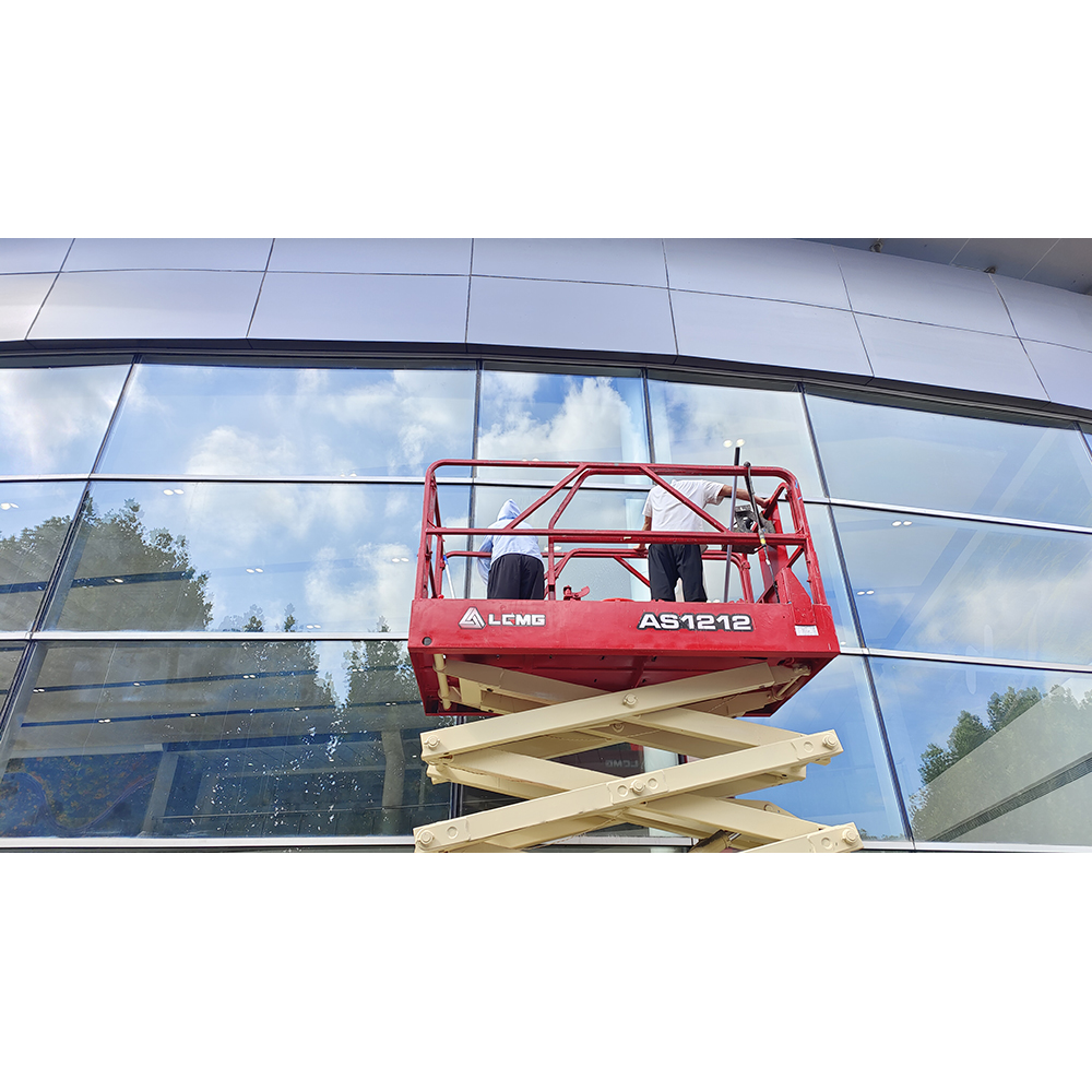 高空擦玻璃-乐道